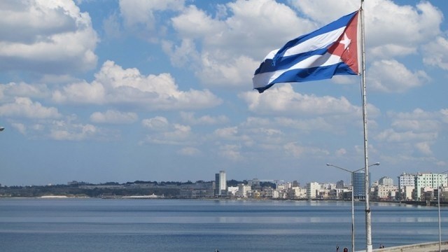 США возобновляют авиационное и паромное сообщение с Кубой - ảnh 1